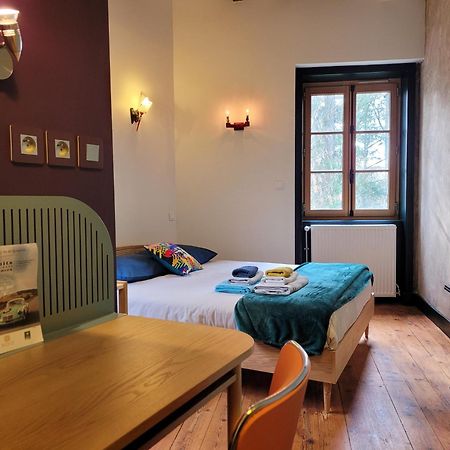 Bed and Breakfast L'Ancre Vive Charentay Экстерьер фото